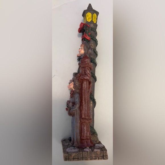 Vintage Dickens Christmas Carolers - Picture 2 of 3